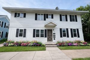 featured image of 812 Chicago Ave