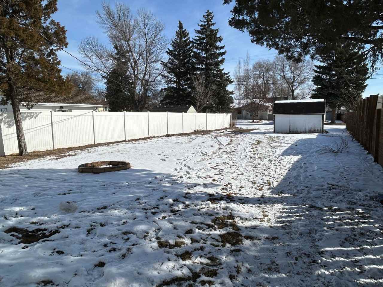 150 4th Ave E - Photo 2 of 9