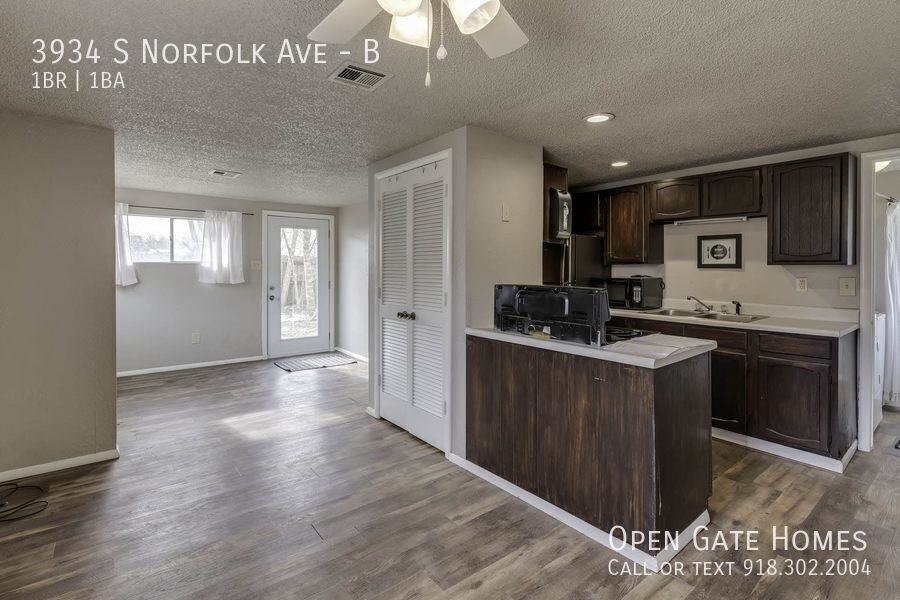 3934 S Norfolk Ave #B - Photo 5 of 15