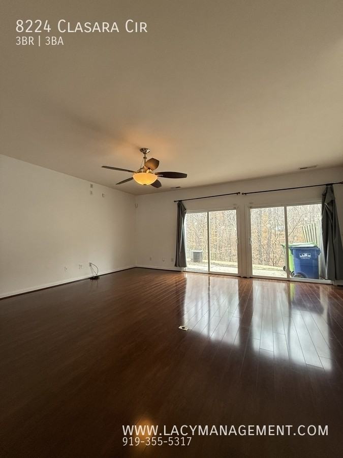 8224 Clasara Cir - Photo 6 of 24