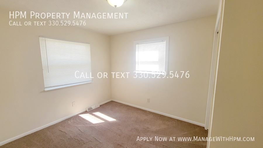 551 Baltimore Ave - Photo 4 of 6