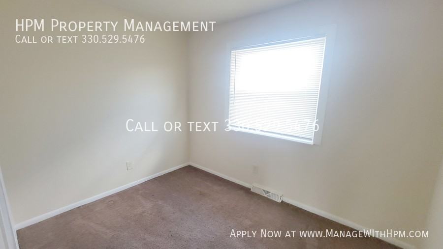 551 Baltimore Ave - Photo 5 of 6