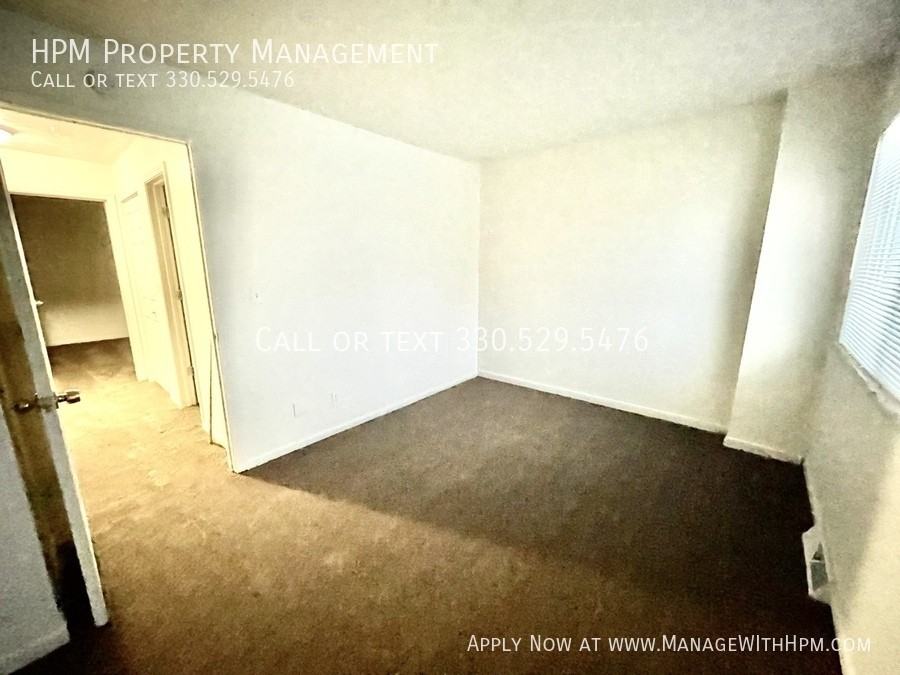 147 W Overdale Dr #B - Photo 4 of 8