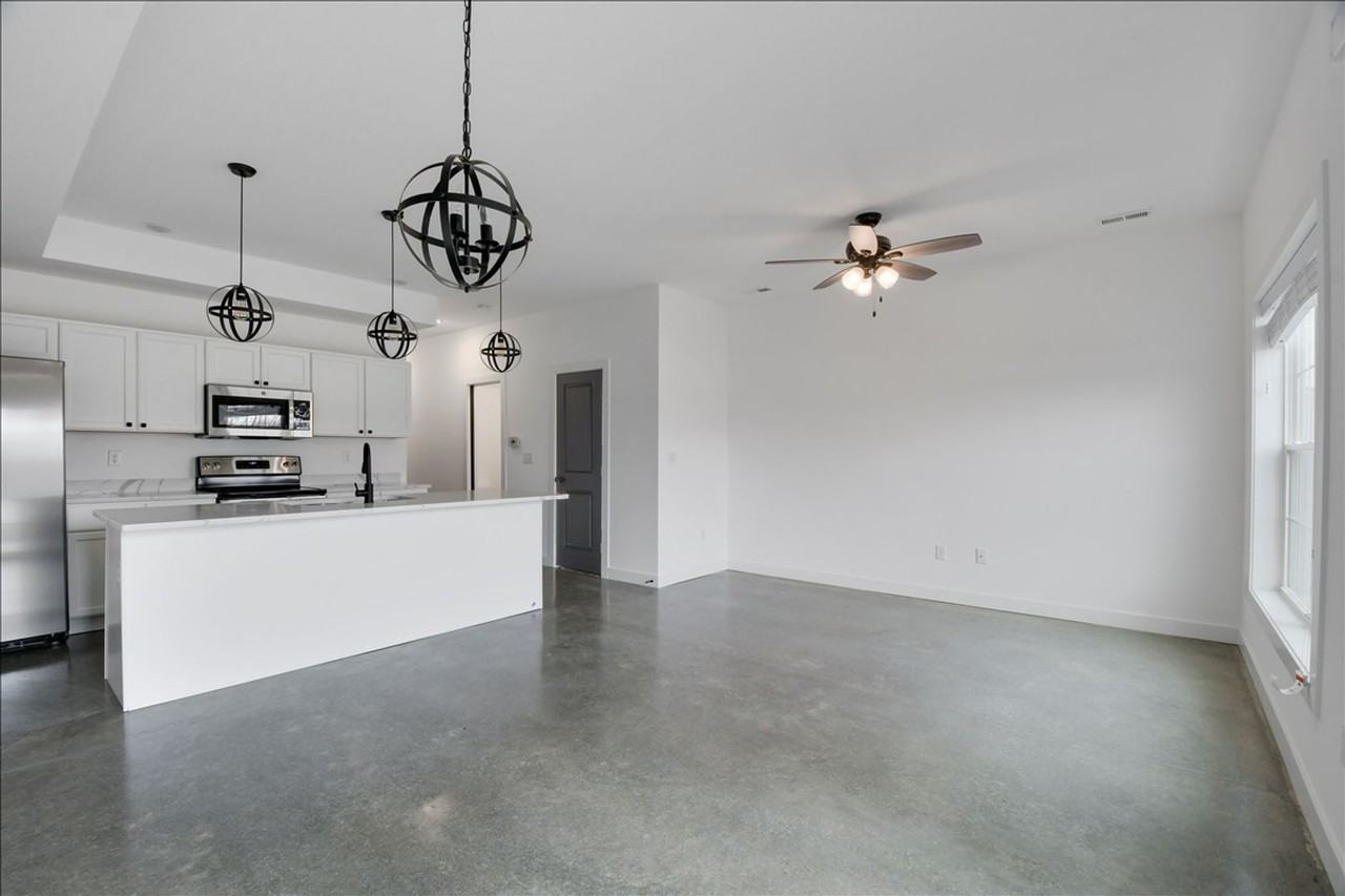 3311 Stoneway Ct - Photo 3 of 15