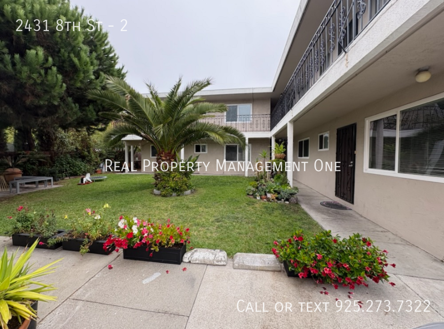 2431 8th St #2 - Photo 2 of 9