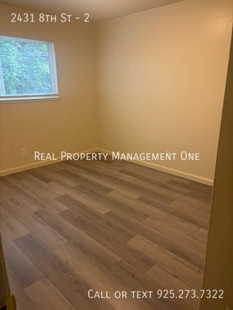 2431 8th St #2 - Photo 7 of 9