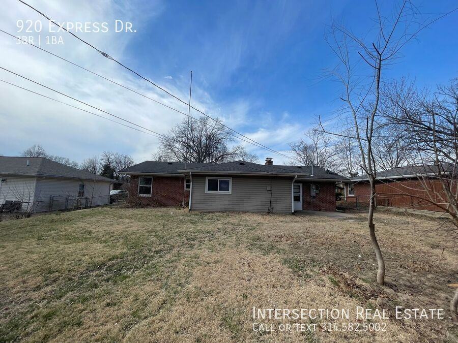 920 Express Dr - Photo 5 of 24