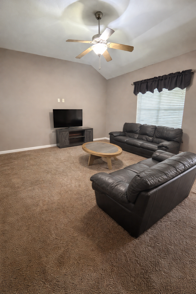 101 Timber Mill Ct - Photo 3 of 10