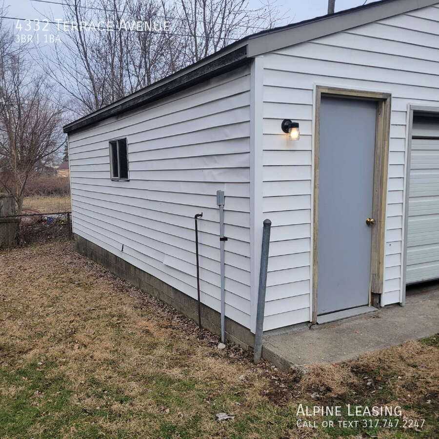 4332 Terrace Ave - Photo 2 of 7