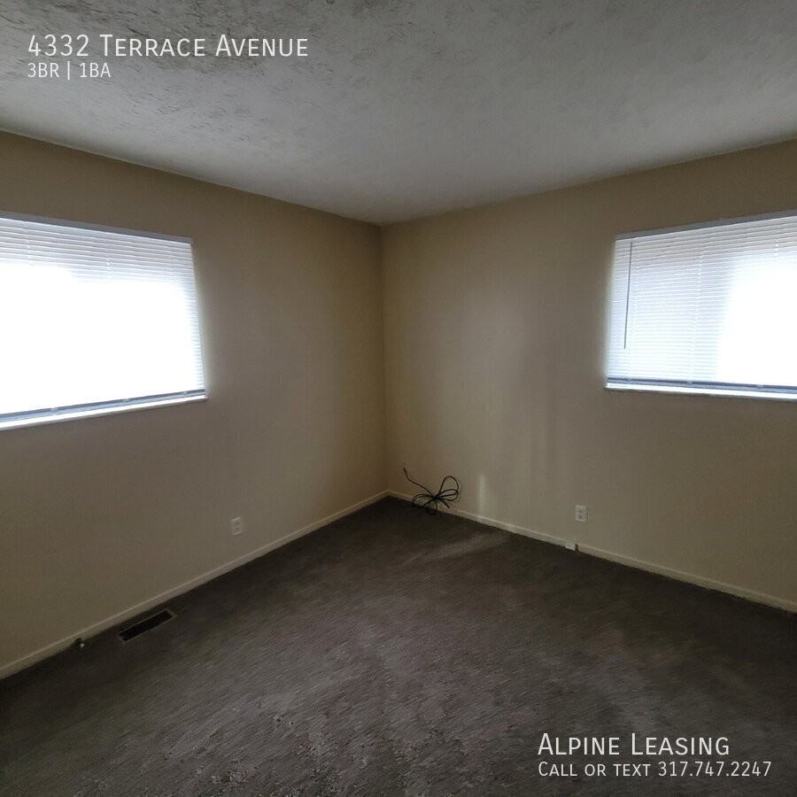 4332 Terrace Ave - Photo 3 of 7