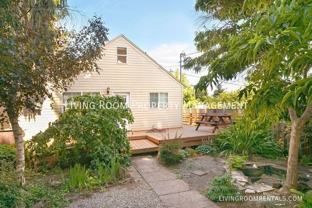 4403 N Albina Ave - Photo 1 of 1