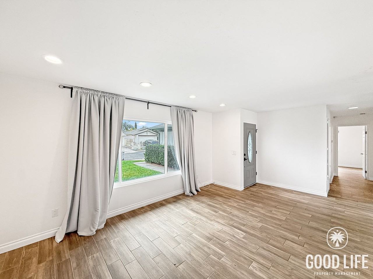 10198 Hendricks Ct - Photo 3 of 21