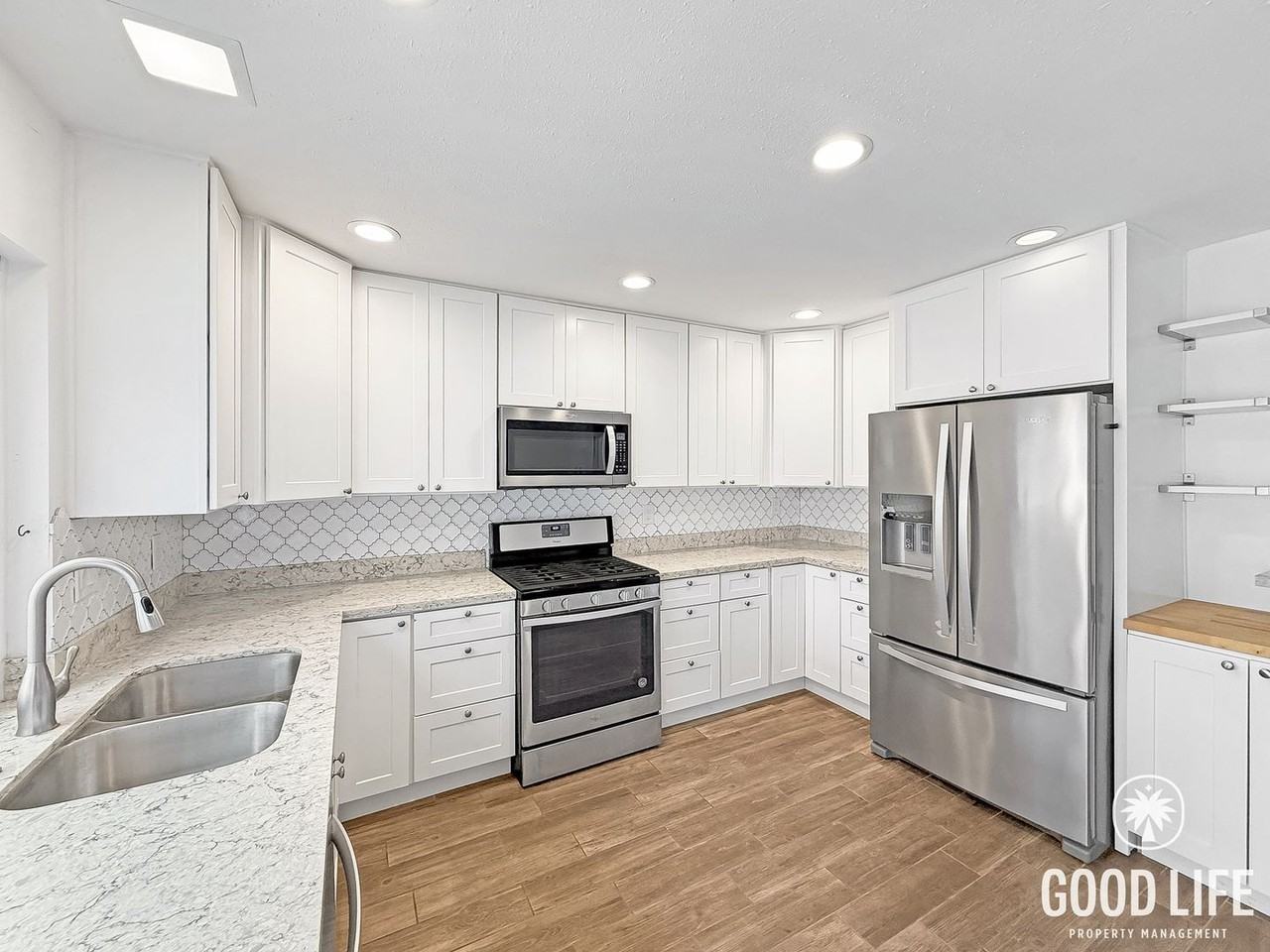 10198 Hendricks Ct - Photo 4 of 21