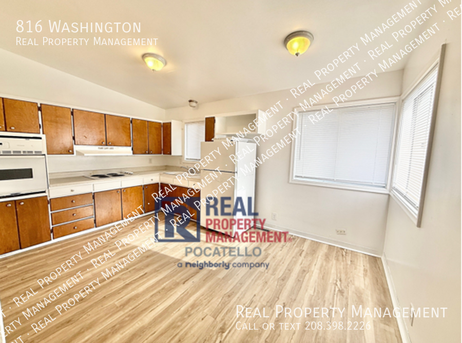 816 Washington Ave - Photo 4 of 13