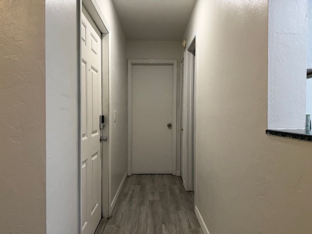 7200 Sw 8th Ave - Photo 2 of 25