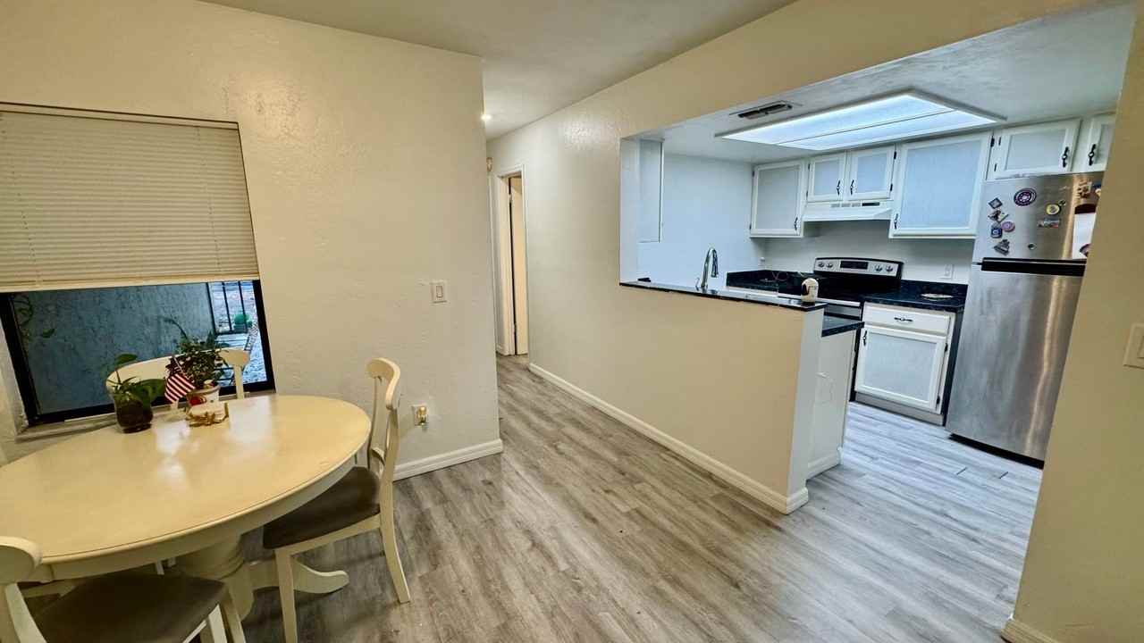 7200 Sw 8th Ave - Photo 6 of 25