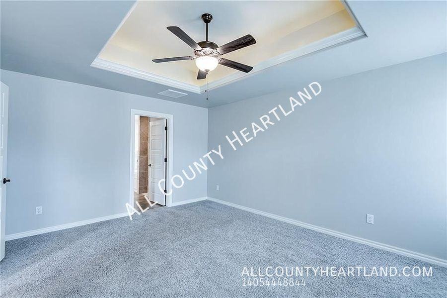 7924 Mimosa Dr - Photo 4 of 13