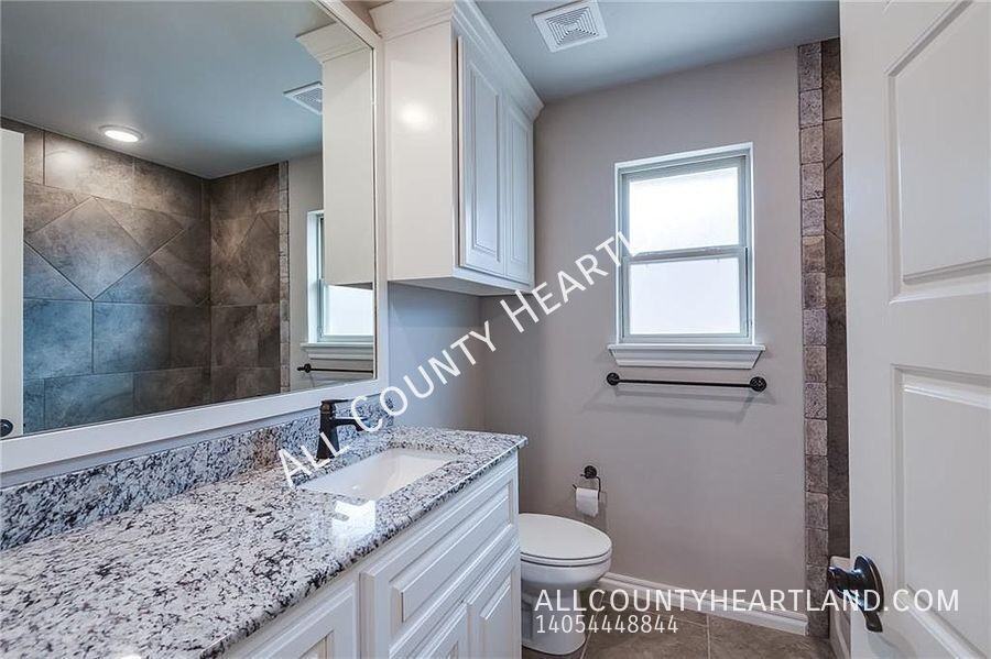 7924 Mimosa Dr - Photo 6 of 13