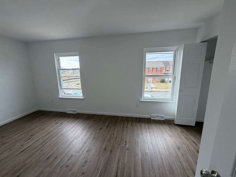 309 Cold Spring Pl - Photo 5 of 7