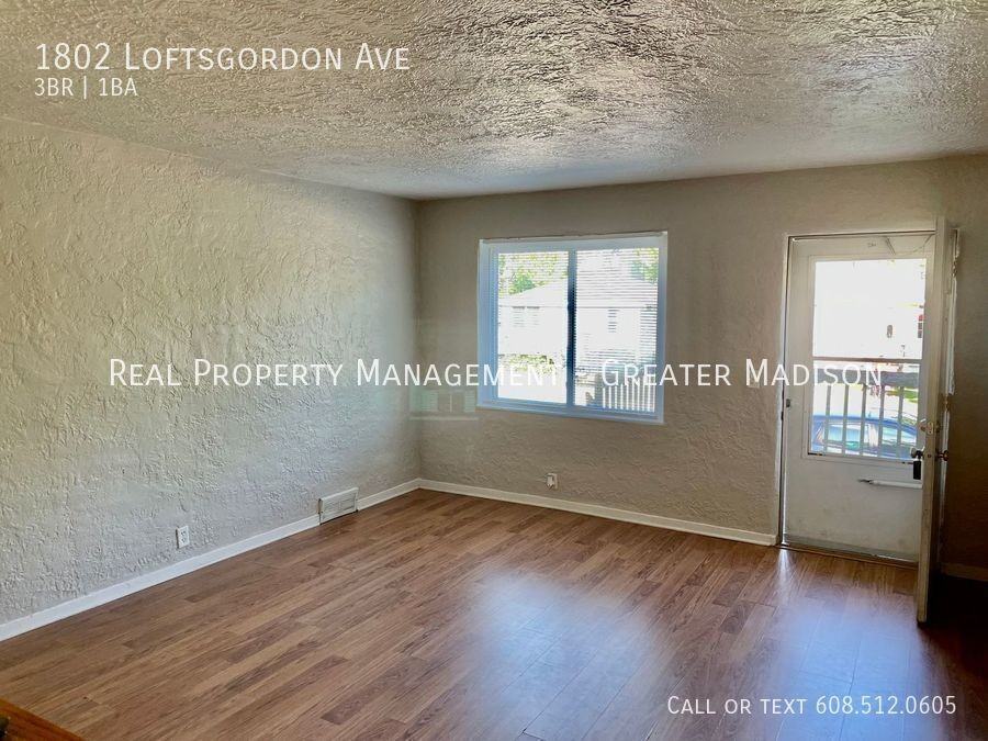 1802 Loftsgordon Ave - Photo 6 of 9