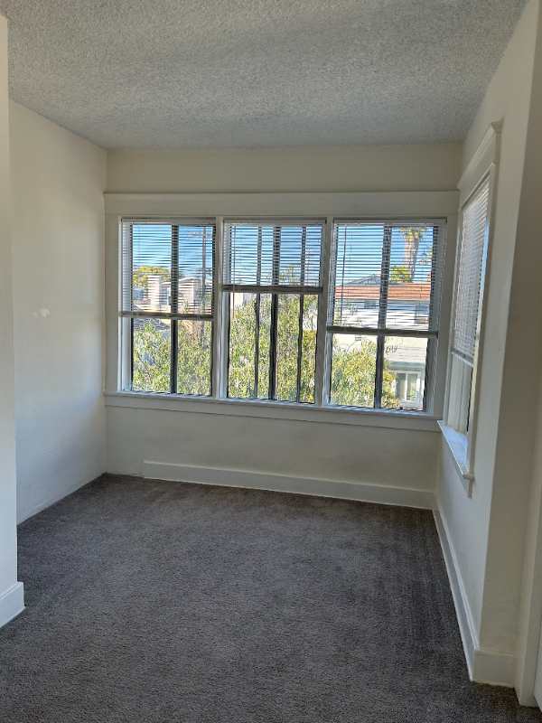 1908 W 218th St - Photo 4 of 8