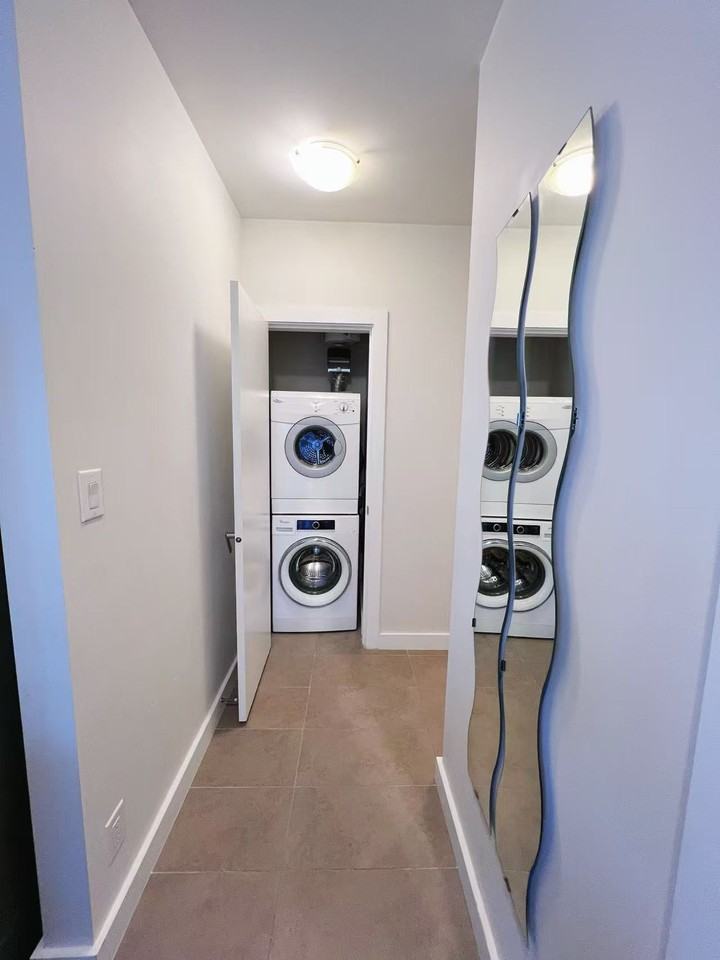 2955 Atlantic Avenue #805 - Photo 4 of 10