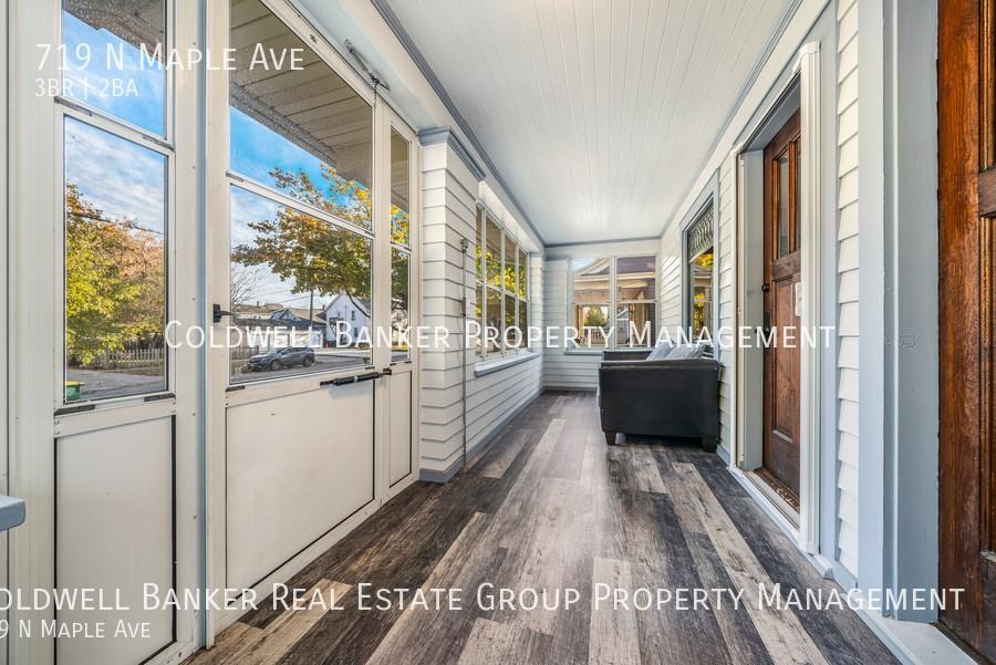 719 N Maple Ave - Photo 3 of 25