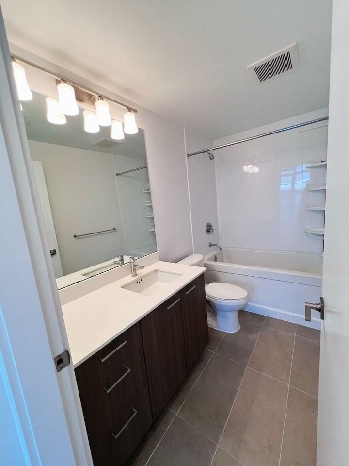 2955 Atlantic Avenue #805 - Photo 6 of 10