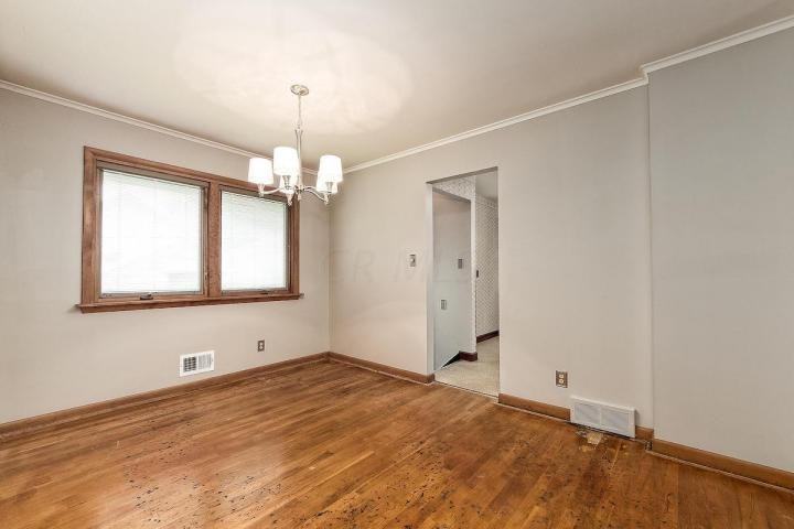 981 Hartford St - Photo 7 of 20