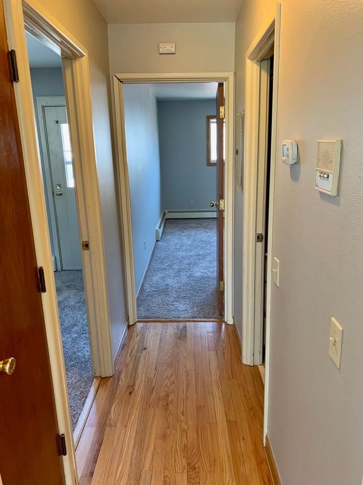 4250 Lumley - Photo 5 of 11