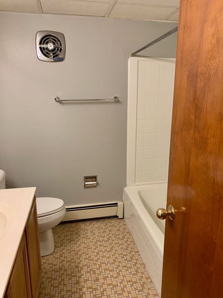 4250 Lumley - Photo 6 of 11