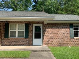 featured image of 2411 Oak St