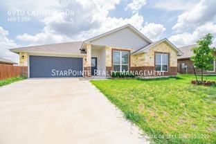 6910 Catherine Dr - Photo 1 of 1