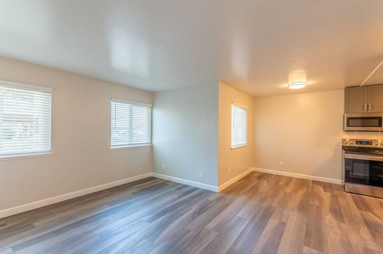 Northpoint Apartments - Photo 3 of 12