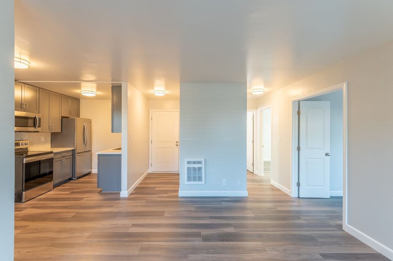 Northpoint Apartments - Photo 6 of 12