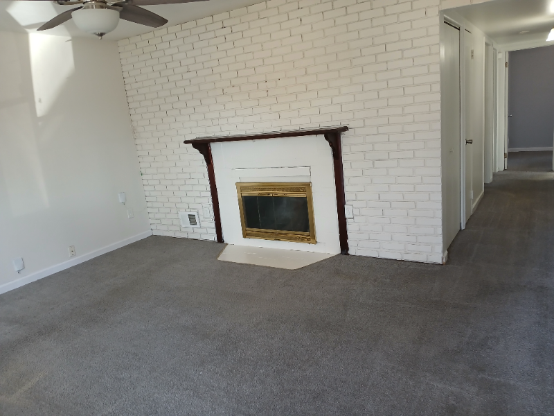 5683 Gertrude St - Photo 4 of 16