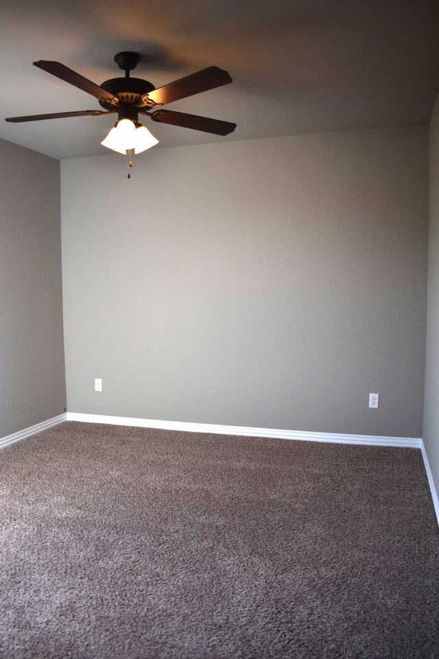 1630 Secretariat Ln - Photo 4 of 9