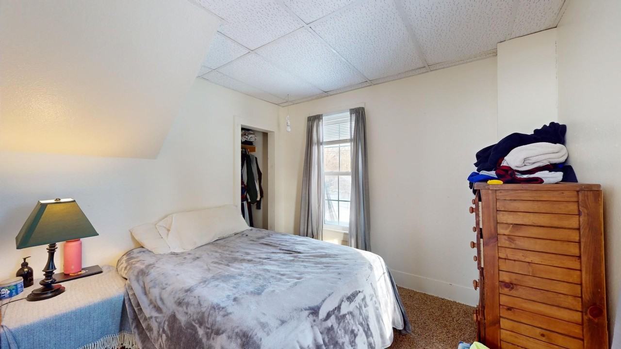 924 Duff Ave - Photo 5 of 12