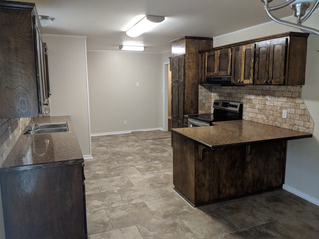 206 E Date St - Photo 4 of 13