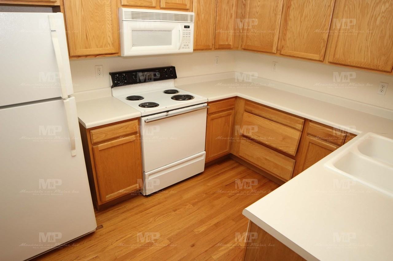 6826 Antigua Dr #5 - Photo 5 of 15