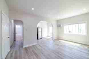 1670 S Rimpau Blvd #8 - Photo 1 of 1