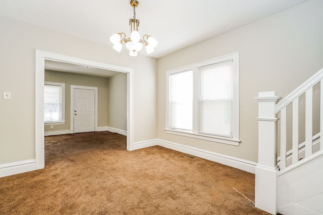 1319 N 5th St - Photo 4 of 10