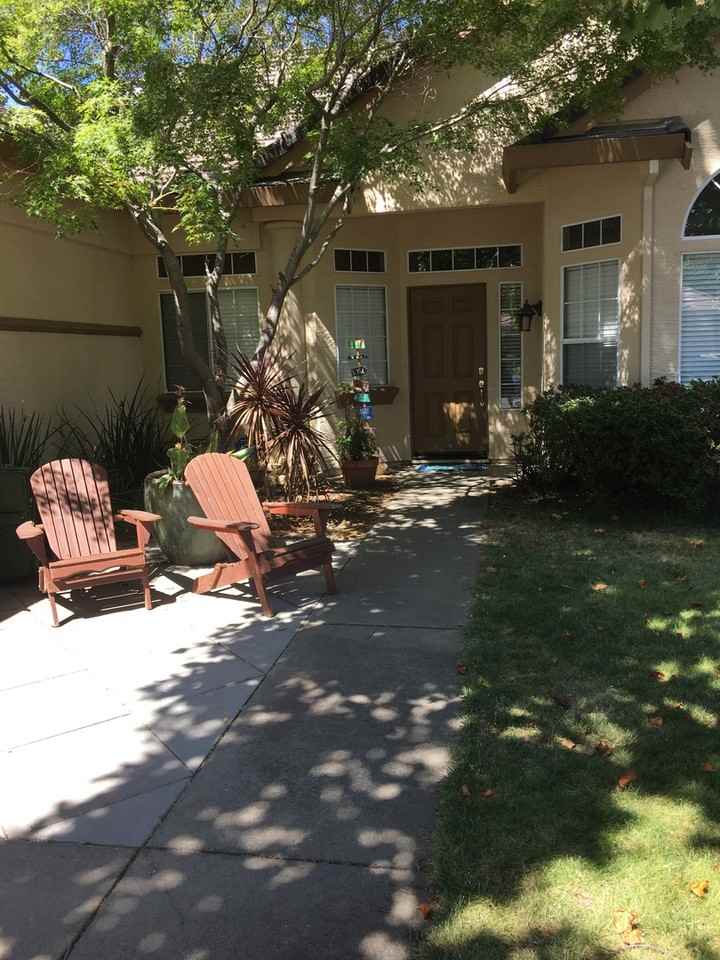 1525 Chadbury Dr - Photo 3 of 14