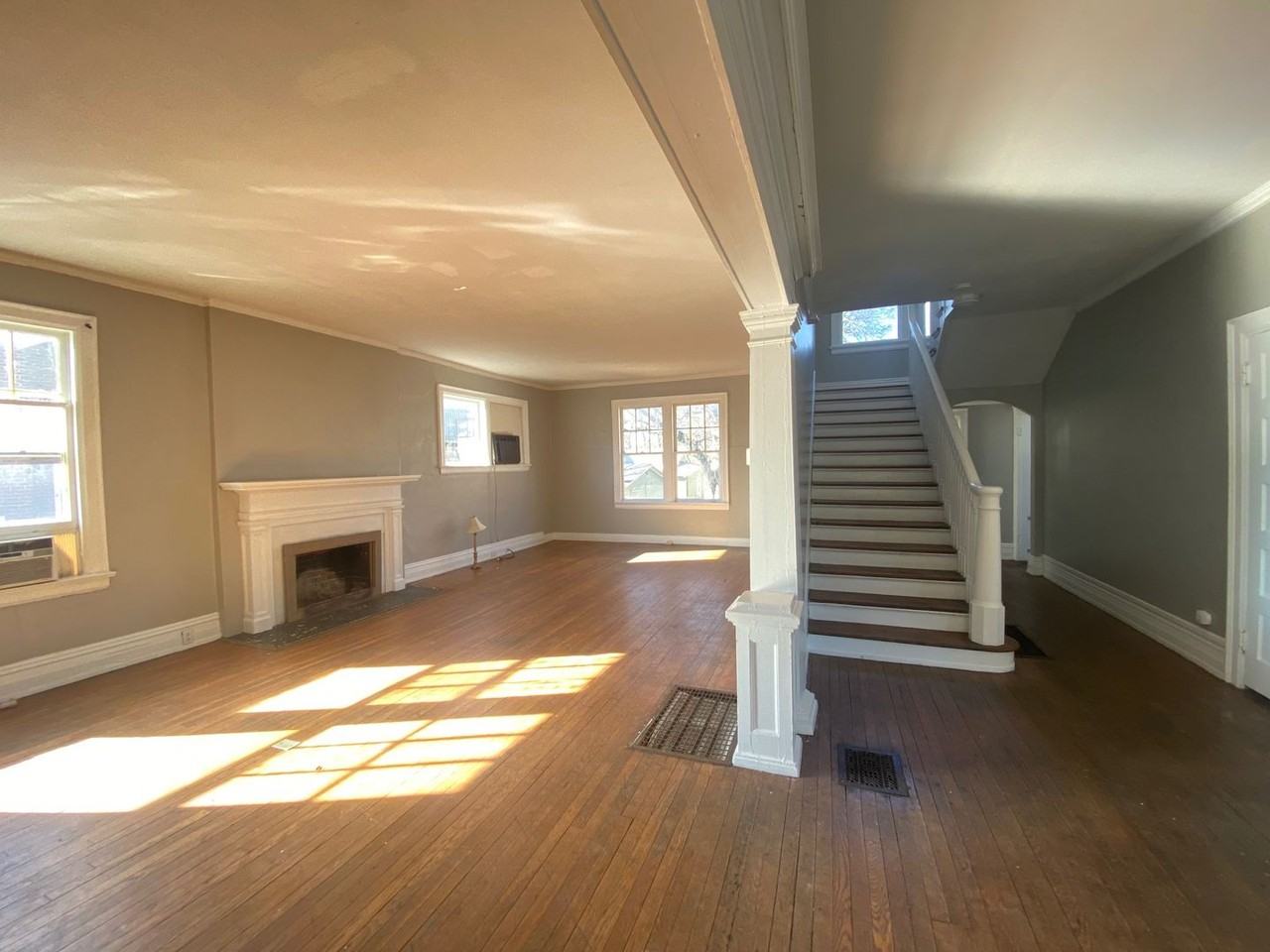 733 Broad St Nw - Photo 7 of 20