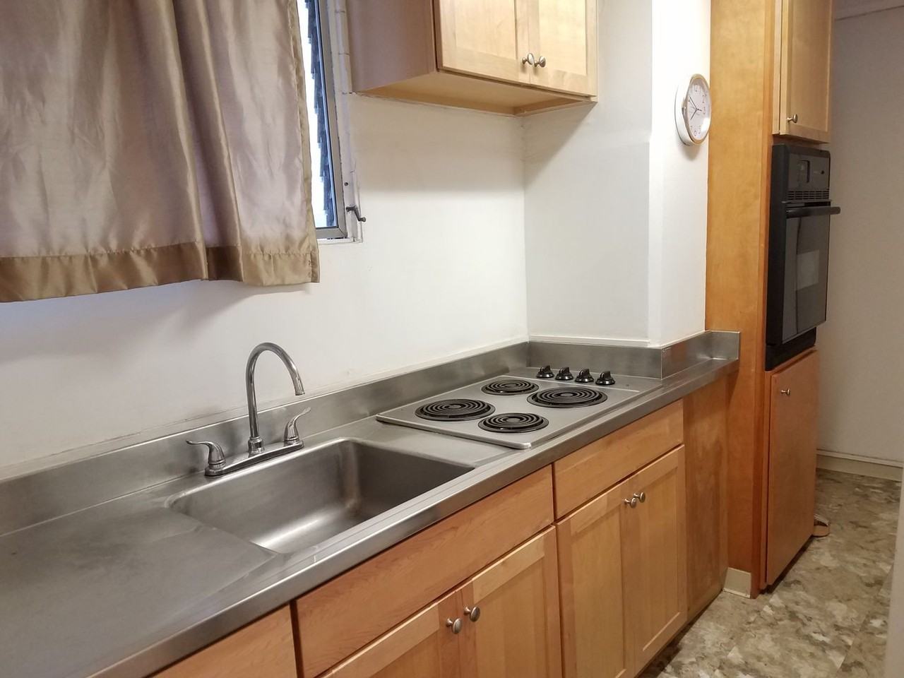 225 Liliuokalani Ave #2A - Photo 5 of 11