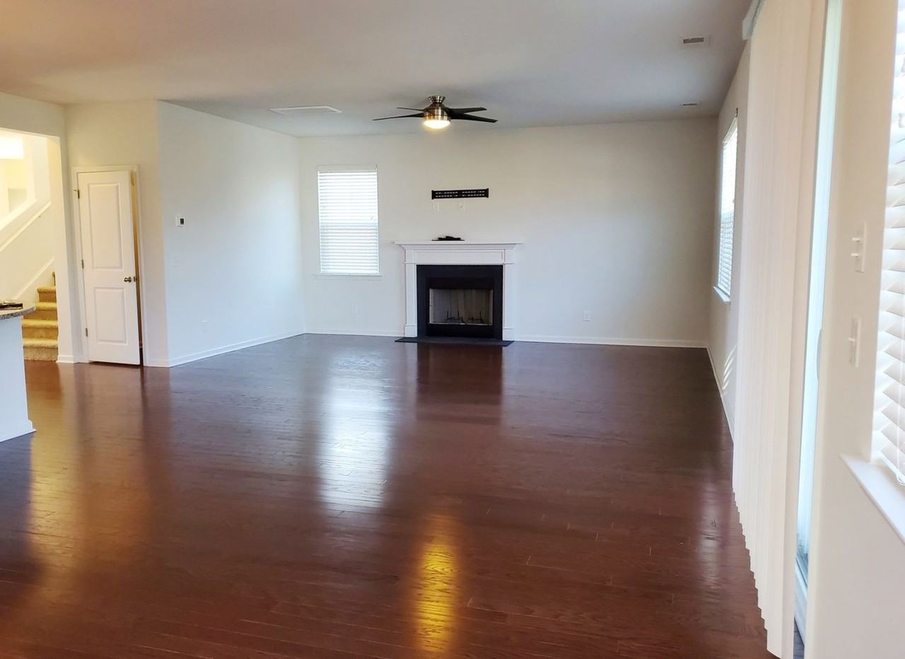 104 Bushwood Dr - Photo 7 of 25