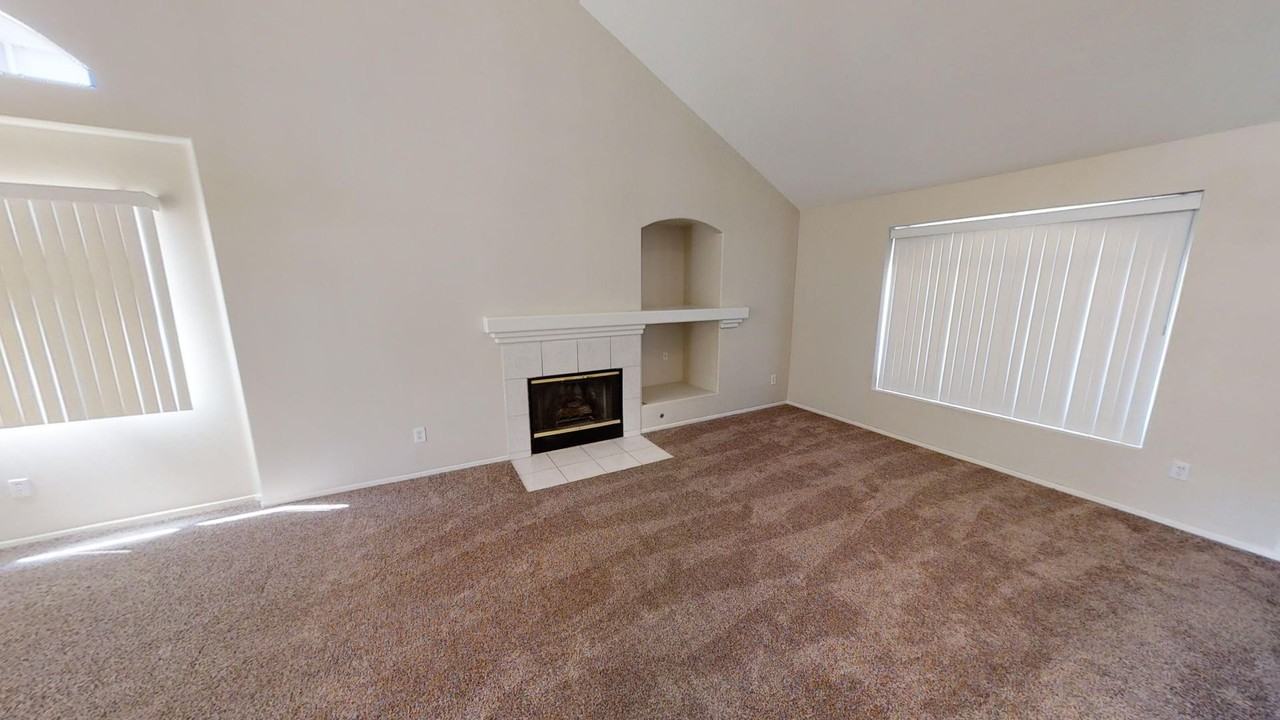 34825 Tara Ln - Photo 2 of 19