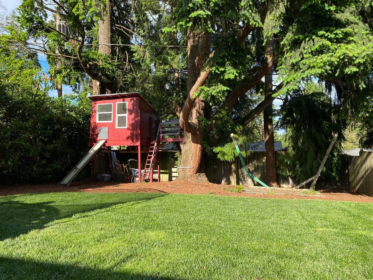 3850 Crestview Dr S - Photo 4 of 50