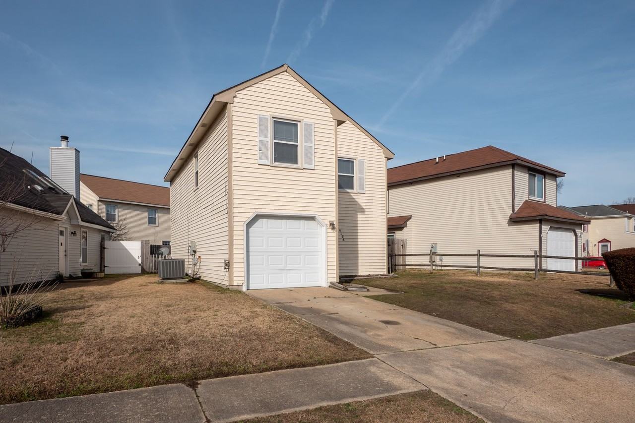 4164 Ohare Dr - Photo 2 of 34