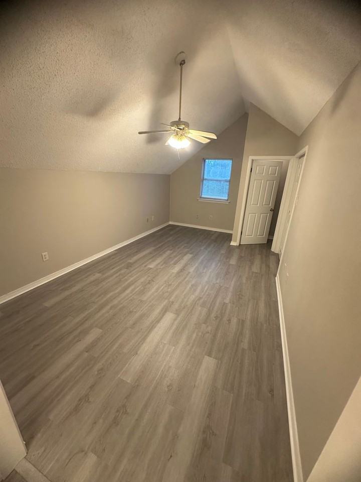 2705 Rue Saint Martin #C - Photo 7 of 12